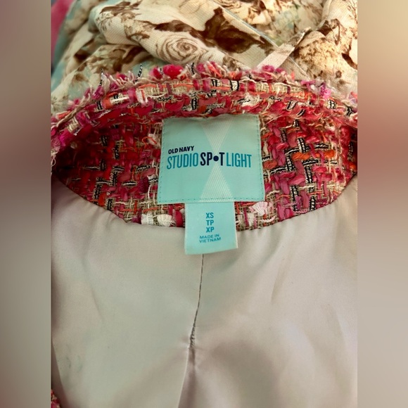 Old Navy Studio Spotlight Pink Tweed Jacket Size XS - Picture 3 of 7